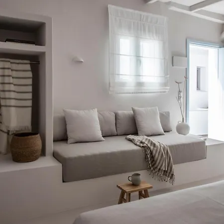 Om Living Milos Pollonia