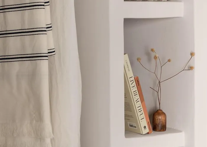 Om Living Milos Apartman Pollónia