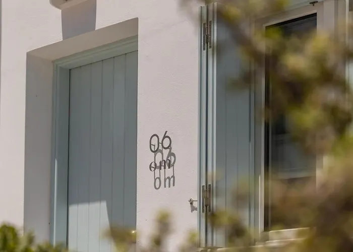 Apartman Om Living Milos Pollónia