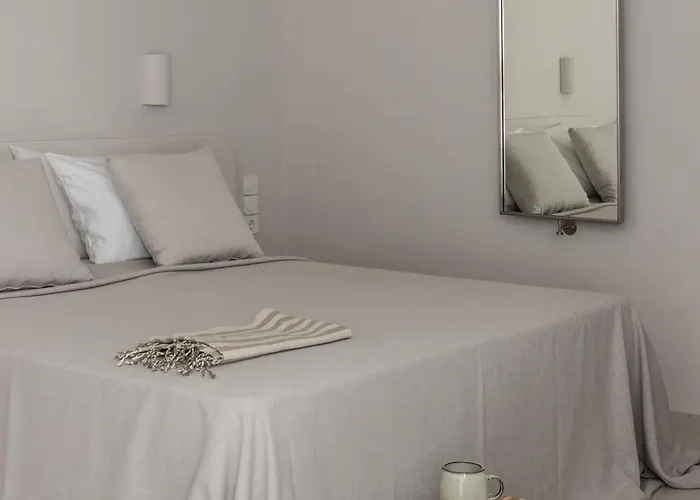 Om Living Milos Apartman