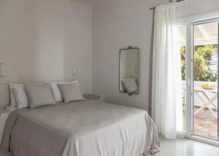 Om Living Milos Apartman Pollónia