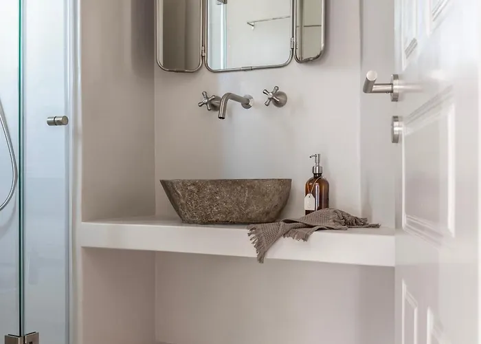 Apartman Om Living Milos Pollónia