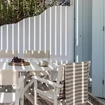 Apartment Om Living Milos *