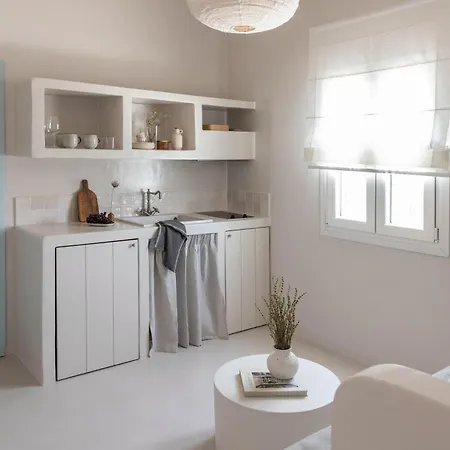 Om Living Milos Апартаменты Поллония