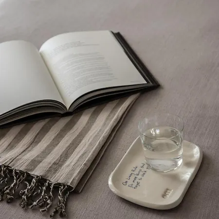 Om Living Milos شقة *
