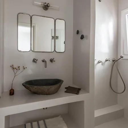 Om Living Milos Apartament