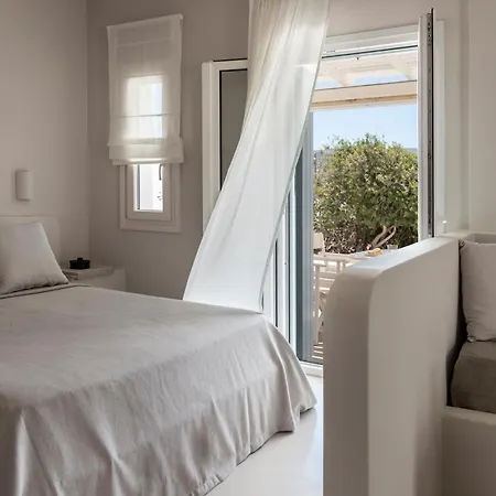 Om Living Milos Appartement Pollonia