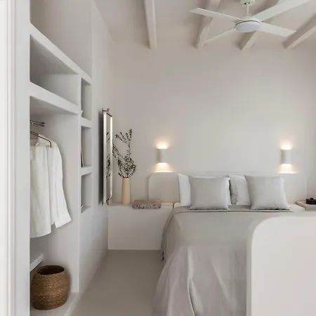 Om Living Milos Apartman Pollónia