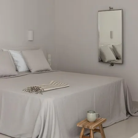 Om Living Milos Апартаменты