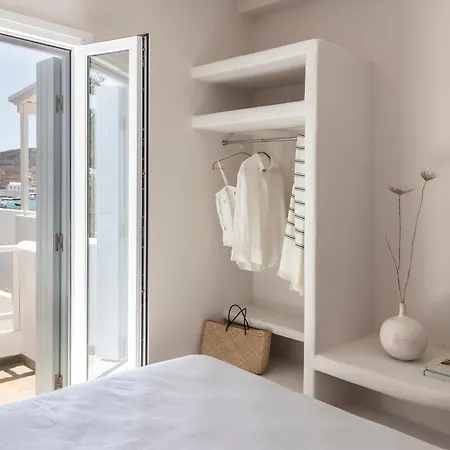 Om Living Milos شقة