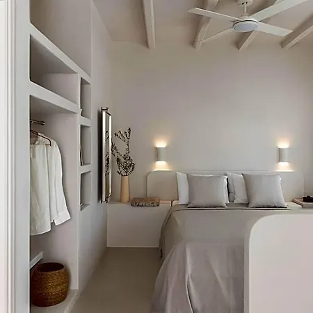 Om Living Milos Apartmán *