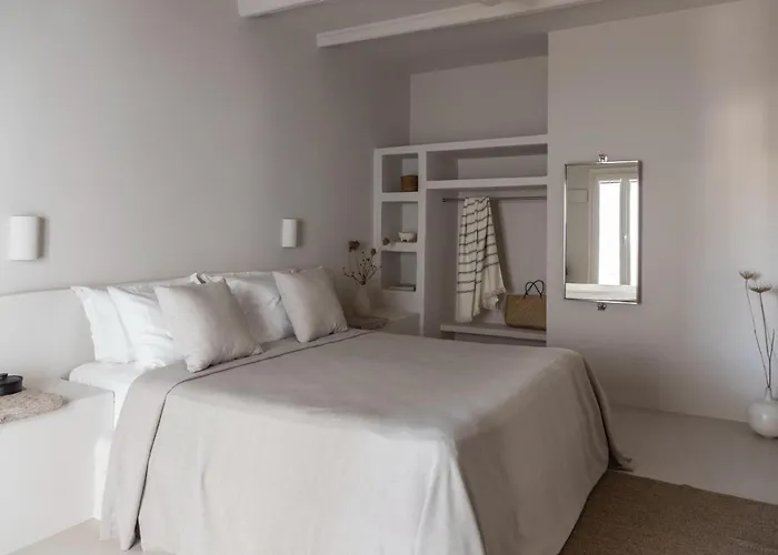 Om Living Milos * Поллония