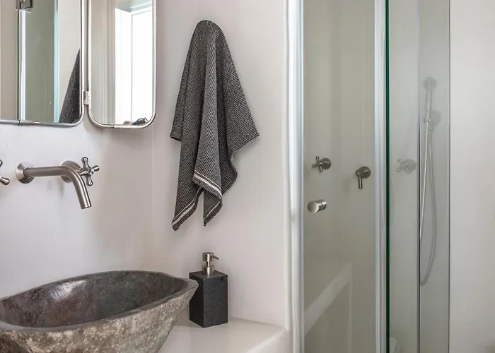 Om Living Milos Appartement Pollonia