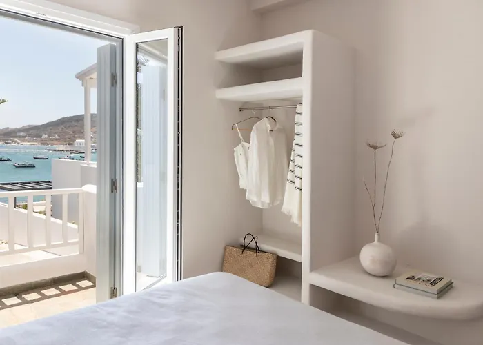 Om Living Milos * Pollonia