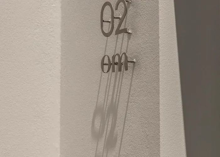 Om Living Milos Pollonia